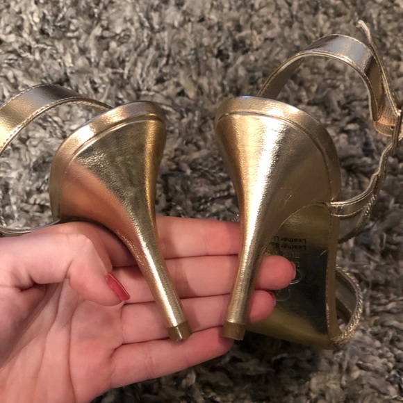 Pretty Adrianna Papell Braided Gold Strappy Heel - Picture 5 of 6